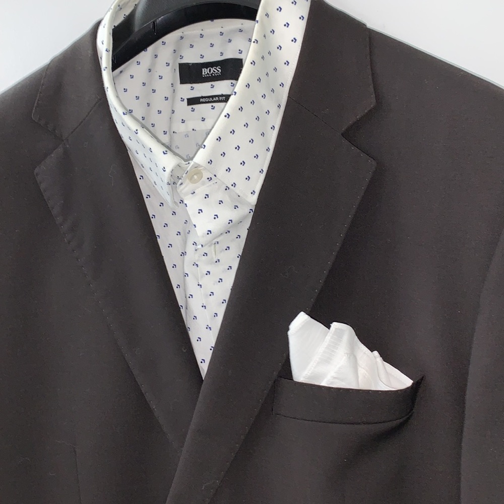 Hugo Boss Suit Size 54R 9.5/10. Like new condition.